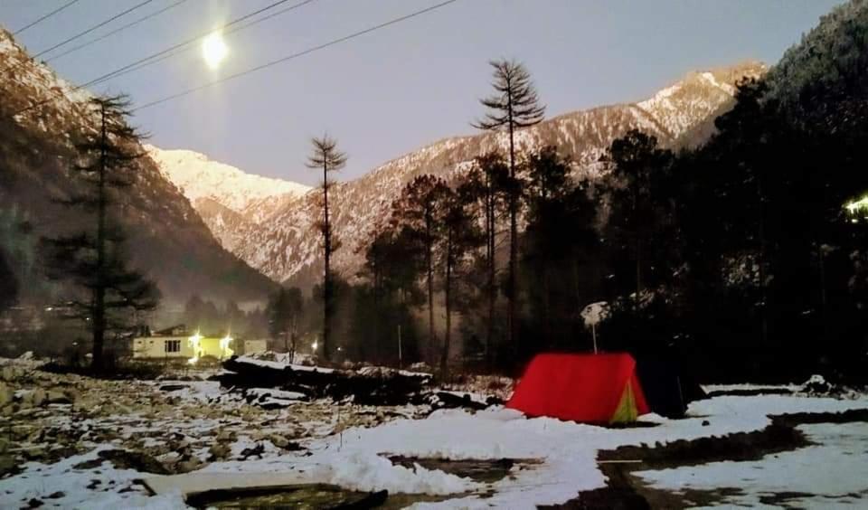 Stayhigh Camps & Cottages 卡索尔 外观 照片