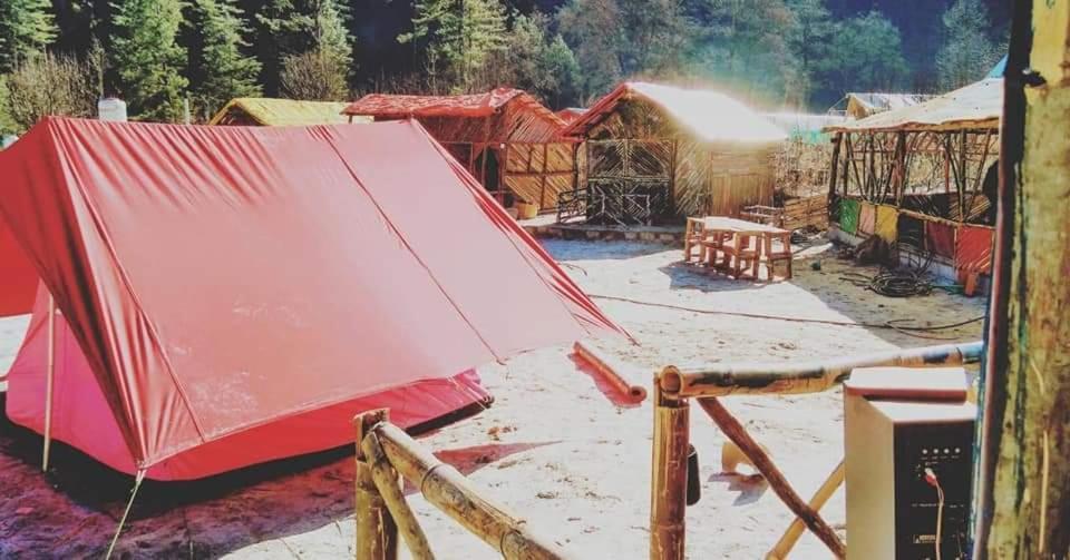 Stayhigh Camps & Cottages 卡索尔 外观 照片