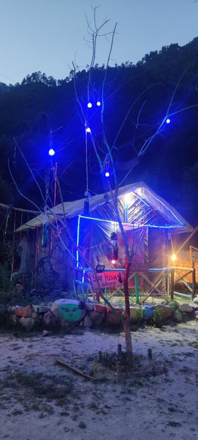 Stayhigh Camps & Cottages 卡索尔 外观 照片