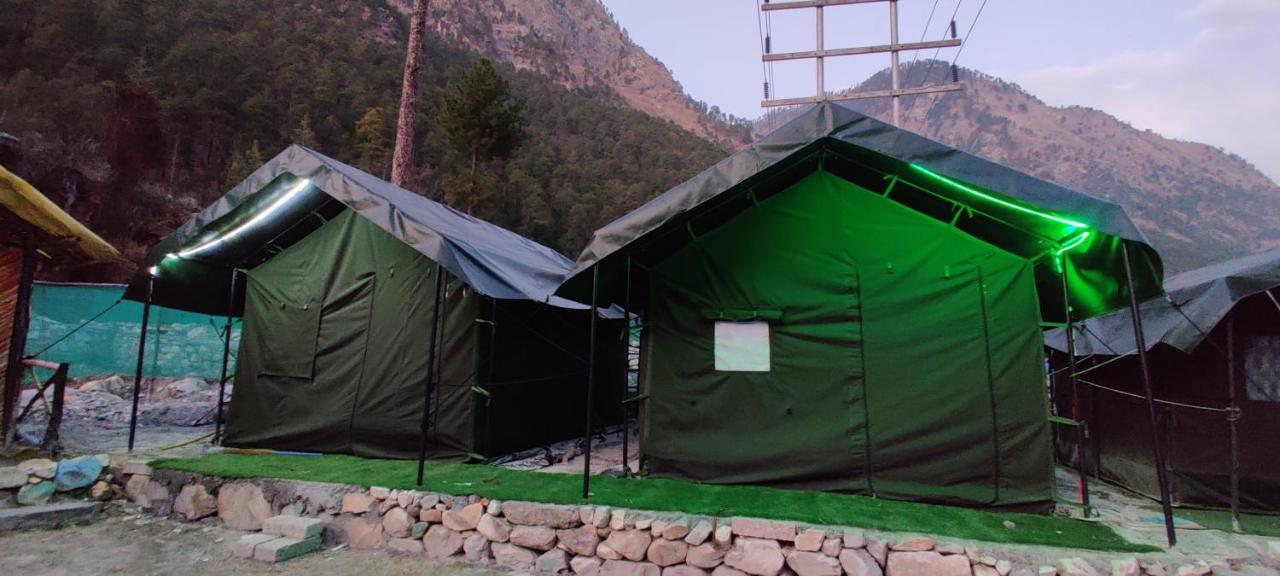 Stayhigh Camps & Cottages 卡索尔 外观 照片