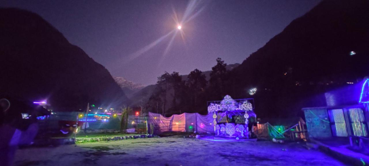 Stayhigh Camps & Cottages 卡索尔 外观 照片
